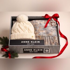 Anne Klein Hat & Scarf Gift Set Neutrals NWT